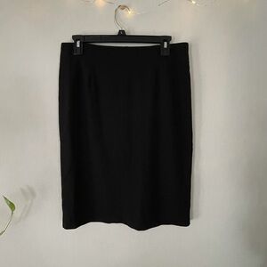 EILEEN FISHER BLACK FIITED SKIRT